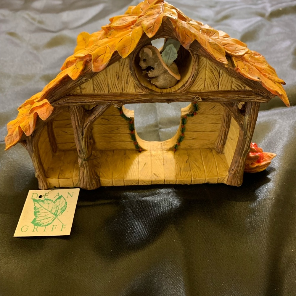 Charming Tails Christmas Pageant Stage